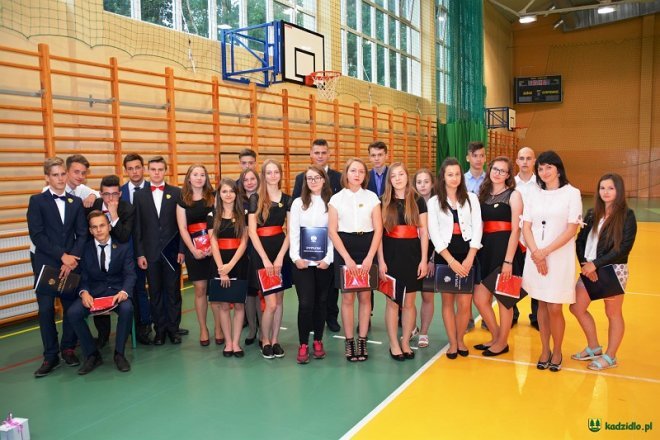 Kadzidło: Zakończenie roku szkolnego 2016/2017 w gimnazjum Wilka [23.06.2017] - zdjęcie #52 - eOstroleka.pl