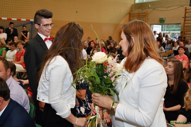 Kadzidło: Zakończenie roku szkolnego 2016/2017 w gimnazjum Wilka [23.06.2017] - zdjęcie #46 - eOstroleka.pl