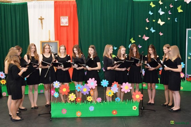 Kadzidło: Zakończenie roku szkolnego 2016/2017 w gimnazjum Wilka [23.06.2017] - zdjęcie #35 - eOstroleka.pl