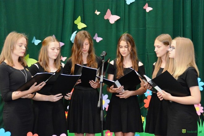 Kadzidło: Zakończenie roku szkolnego 2016/2017 w gimnazjum Wilka [23.06.2017] - zdjęcie #34 - eOstroleka.pl