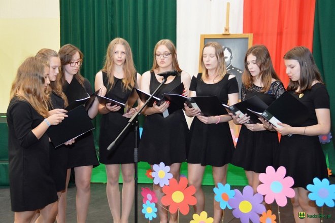 Kadzidło: Zakończenie roku szkolnego 2016/2017 w gimnazjum Wilka [23.06.2017] - zdjęcie #33 - eOstroleka.pl