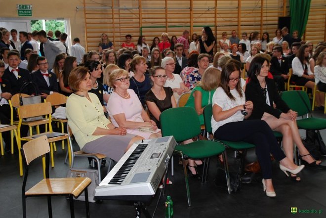 Kadzidło: Zakończenie roku szkolnego 2016/2017 w gimnazjum Wilka [23.06.2017] - zdjęcie #25 - eOstroleka.pl
