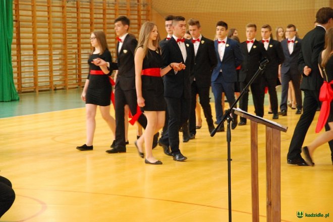 Kadzidło: Zakończenie roku szkolnego 2016/2017 w gimnazjum Wilka [23.06.2017] - zdjęcie #17 - eOstroleka.pl