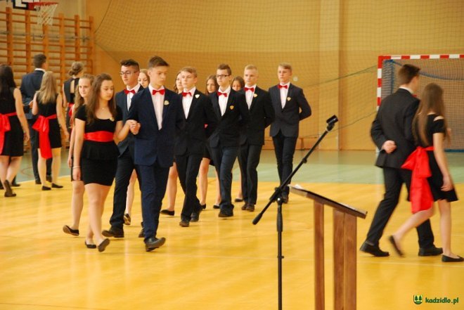 Kadzidło: Zakończenie roku szkolnego 2016/2017 w gimnazjum Wilka [23.06.2017] - zdjęcie #16 - eOstroleka.pl