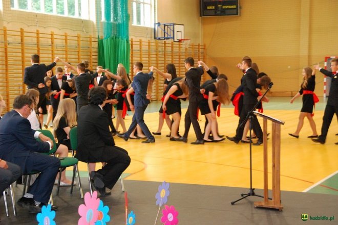 Kadzidło: Zakończenie roku szkolnego 2016/2017 w gimnazjum Wilka [23.06.2017] - zdjęcie #12 - eOstroleka.pl