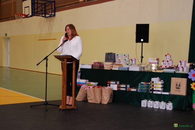 Kadzidło: Zakończenie roku szkolnego 2016/2017 w gimnazjum Wilka [23.06.2017] - zdjęcie #5 - eOstroleka.pl