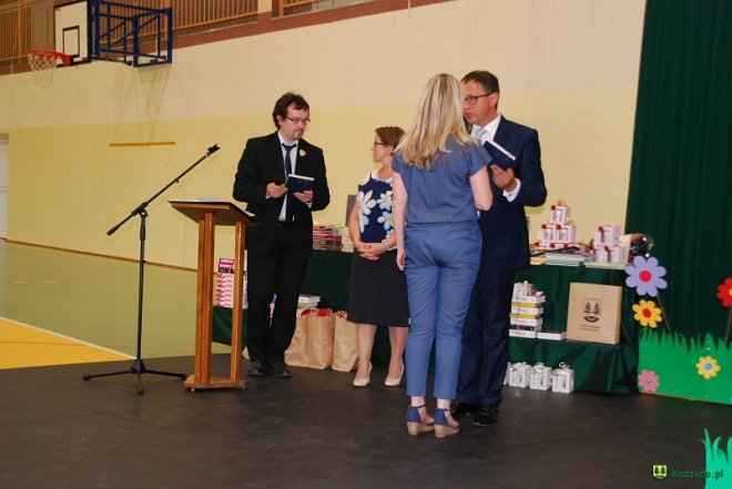 Kadzidło: Zakończenie roku szkolnego 2016/2017 w gimnazjum Wilka [23.06.2017] - zdjęcie #1 - eOstroleka.pl