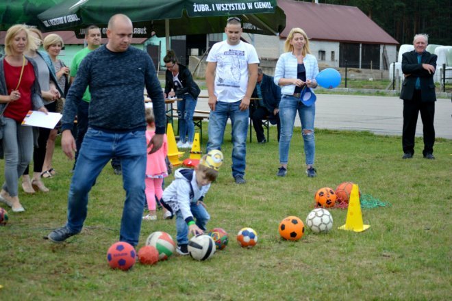 Festyn wakacyjny na powitanie lata w Szafrankach [ZDJĘCIA] - zdjęcie #56 - eOstroleka.pl