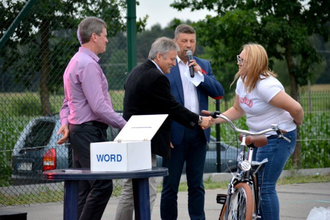 Festyn wakacyjny na powitanie lata w Szafrankach [ZDJĘCIA] - zdjęcie #15 - eOstroleka.pl