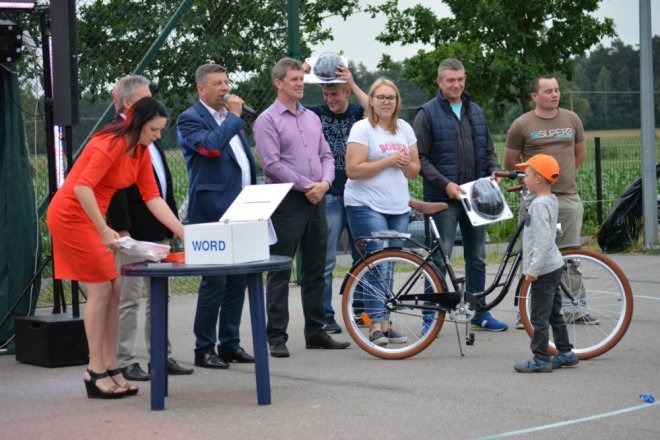 Festyn wakacyjny na powitanie lata w Szafrankach [ZDJĘCIA] - zdjęcie #9 - eOstroleka.pl