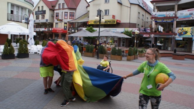 Wakacje z Radosnym Świetlicobusem trwają w najlepsze [ZDJĘCIA] - zdjęcie #13 - eOstroleka.pl