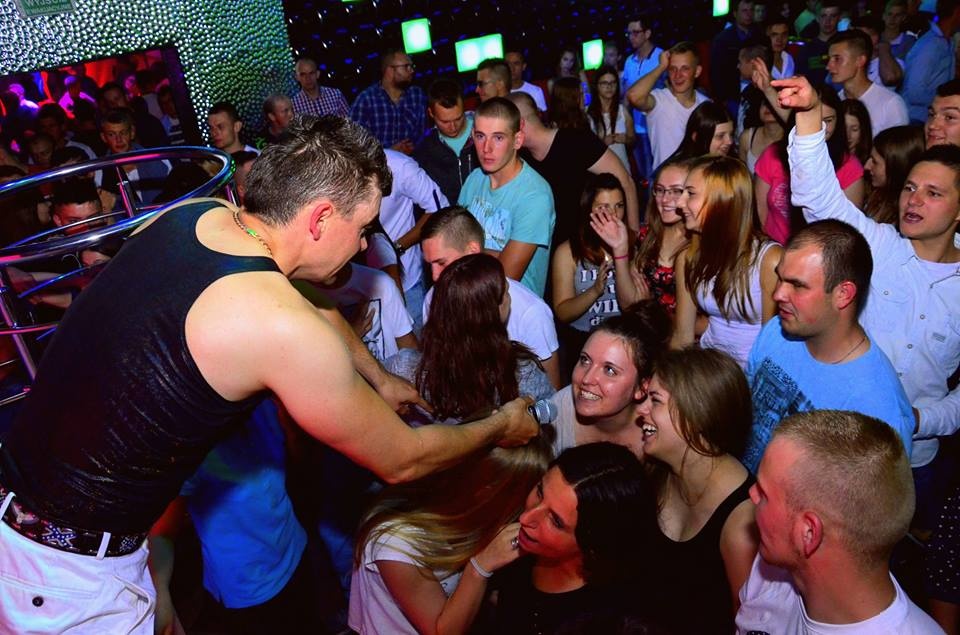 Tomasz Niecik wystąpił w Clubie Ibiza Zalesie [ZDJĘCIA] - zdjęcie #24 - eOstroleka.pl