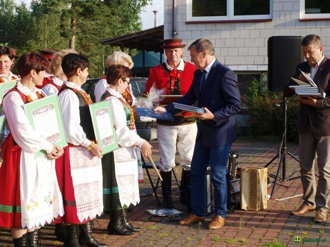 Jubileusz Ludowego Zespołu Pieśni i Tańca „Wach” [ZDJĘCIA] - zdjęcie #132 - eOstroleka.pl