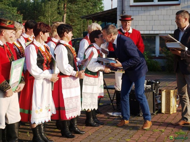 Jubileusz Ludowego Zespołu Pieśni i Tańca „Wach” [ZDJĘCIA] - zdjęcie #130 - eOstroleka.pl