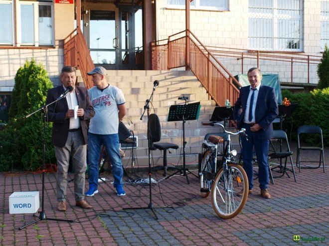 Jubileusz Ludowego Zespołu Pieśni i Tańca „Wach” [ZDJĘCIA] - zdjęcie #83 - eOstroleka.pl