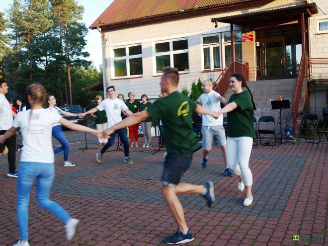 Jubileusz Ludowego Zespołu Pieśni i Tańca „Wach” [ZDJĘCIA] - zdjęcie #59 - eOstroleka.pl