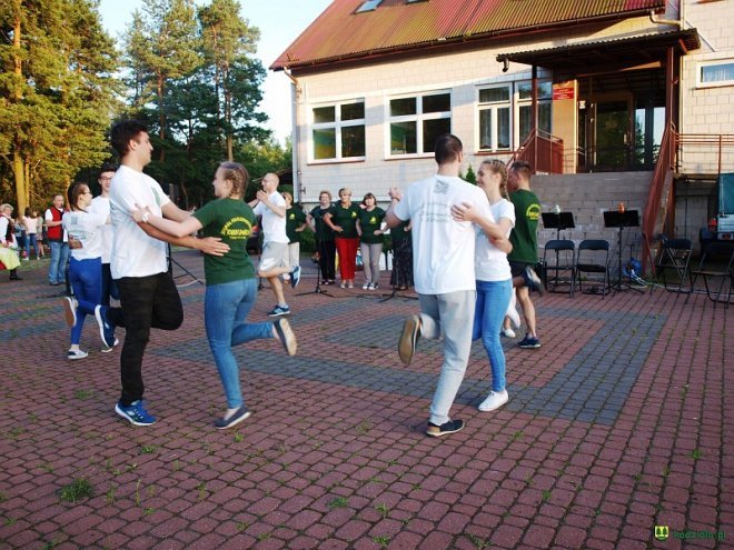 Jubileusz Ludowego Zespołu Pieśni i Tańca „Wach” [ZDJĘCIA] - zdjęcie #57 - eOstroleka.pl