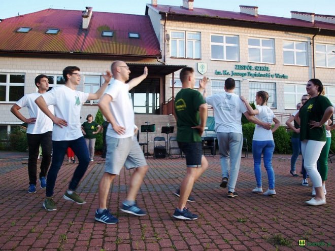 Jubileusz Ludowego Zespołu Pieśni i Tańca „Wach” [ZDJĘCIA] - zdjęcie #41 - eOstroleka.pl