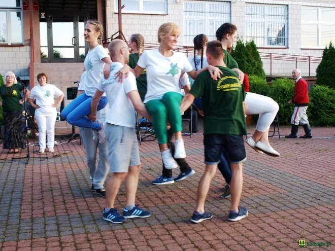 Jubileusz Ludowego Zespołu Pieśni i Tańca „Wach” [ZDJĘCIA] - zdjęcie #12 - eOstroleka.pl