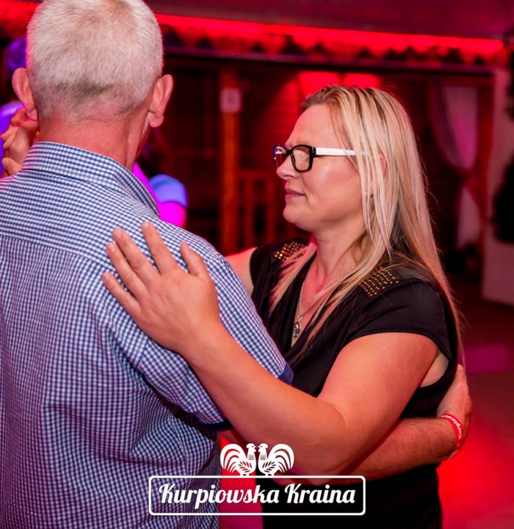 Dancing z zespołem Konkret w Kurpiowskiej Krainie [ZDJĘCIA] - zdjęcie #41 - eOstroleka.pl