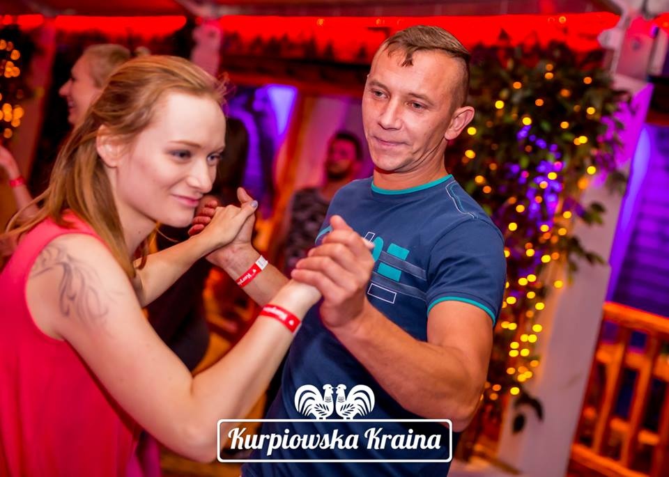 Dancing z zespołem Konkret w Kurpiowskiej Krainie [ZDJĘCIA] - zdjęcie #39 - eOstroleka.pl