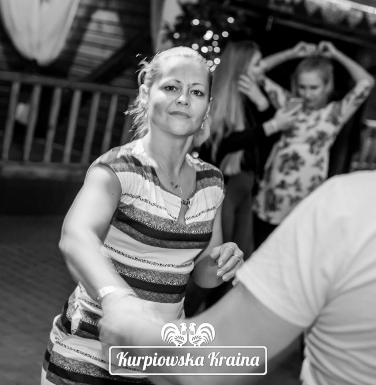 Dancing z zespołem Konkret w Kurpiowskiej Krainie [ZDJĘCIA] - zdjęcie #14 - eOstroleka.pl