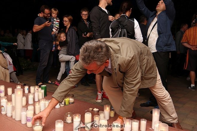Protest w obronie wolnych sądów w Ostrołęce [21.07.2017] - zdjęcie #3 - eOstroleka.pl
