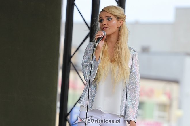 Występ zespołu Abba Mia i kabaretu Chyba [23.07.2017] - zdjęcie #23 - eOstroleka.pl