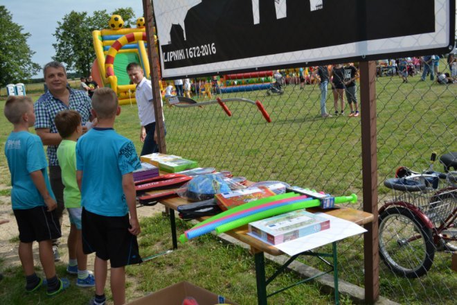 Festyn rodzinny w Lipnikach z „próbą sił” i na sportowo [ZDJĘCIA] - zdjęcie #119 - eOstroleka.pl
