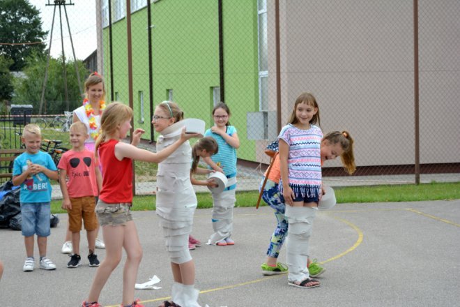 Festyn rodzinny w Lipnikach z „próbą sił” i na sportowo [ZDJĘCIA] - zdjęcie #102 - eOstroleka.pl