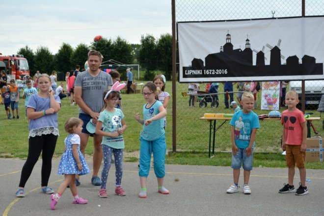 Festyn rodzinny w Lipnikach z „próbą sił” i na sportowo [ZDJĘCIA] - zdjęcie #28 - eOstroleka.pl