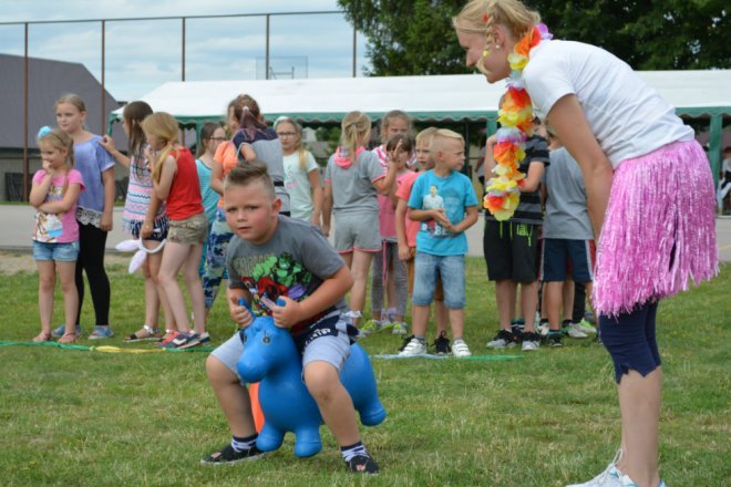 Festyn rodzinny w Lipnikach z „próbą sił” i na sportowo [ZDJĘCIA] - zdjęcie #84 - eOstroleka.pl