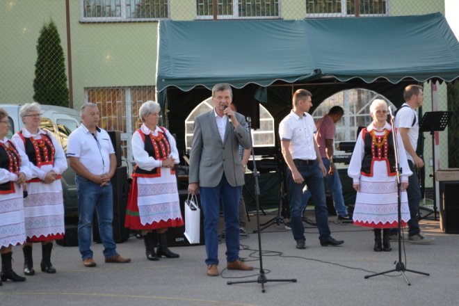 Festyn rodzinny w Lipnikach z „próbą sił” i na sportowo [ZDJĘCIA] - zdjęcie #60 - eOstroleka.pl