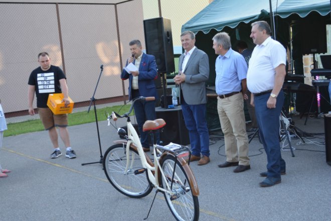 Festyn rodzinny w Lipnikach z „próbą sił” i na sportowo [ZDJĘCIA] - zdjęcie #38 - eOstroleka.pl