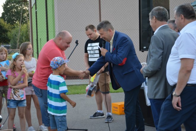 Festyn rodzinny w Lipnikach z „próbą sił” i na sportowo [ZDJĘCIA] - zdjęcie #29 - eOstroleka.pl