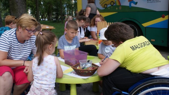 Kolejny tydzień z Radosnym Świetlicobusem za nami [31.07.2017] - zdjęcie #52 - eOstroleka.pl