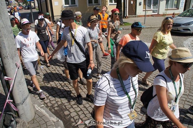 Pielgrzymi z Ełku przeszli przez Ostrołękę [ZDJĘCIA] - zdjęcie #82 - eOstroleka.pl