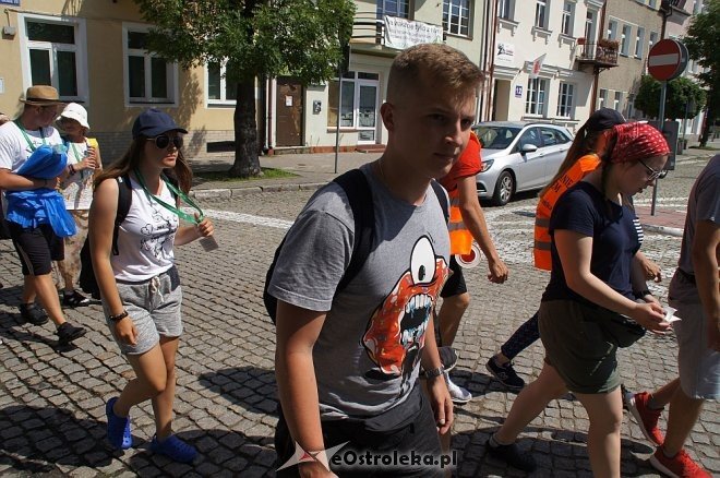 Pielgrzymi z Ełku przeszli przez Ostrołękę [ZDJĘCIA] - zdjęcie #36 - eOstroleka.pl