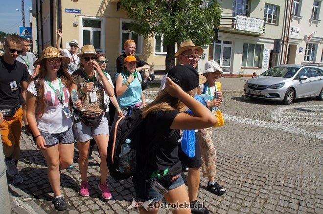 Pielgrzymi z Ełku przeszli przez Ostrołękę [ZDJĘCIA] - zdjęcie #34 - eOstroleka.pl