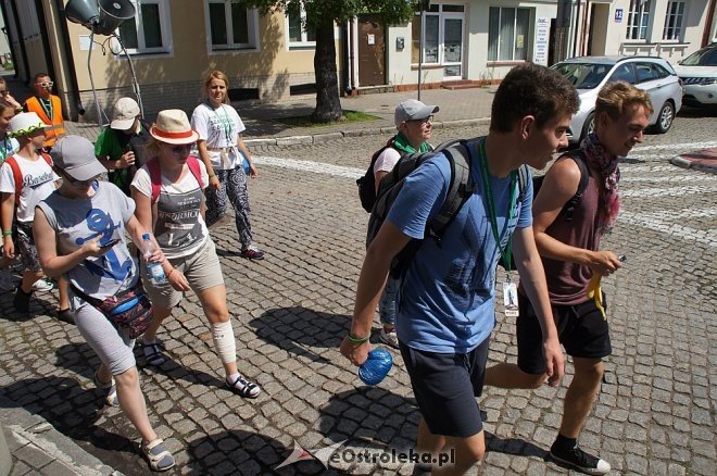 Pielgrzymi z Ełku przeszli przez Ostrołękę [ZDJĘCIA] - zdjęcie #22 - eOstroleka.pl