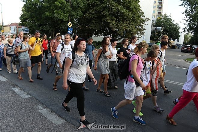 33. Piesza Pielgrzymka Łomżyńska na Jasną Górę - dzień 1 [01.08.2017] - zdjęcie #62 - eOstroleka.pl