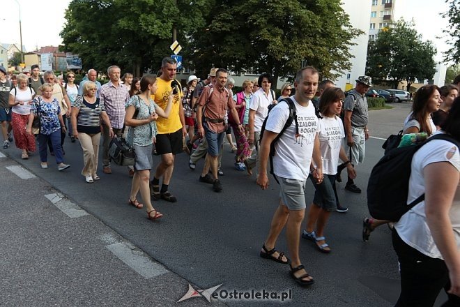 33. Piesza Pielgrzymka Łomżyńska na Jasną Górę - dzień 1 [01.08.2017] - zdjęcie #59 - eOstroleka.pl