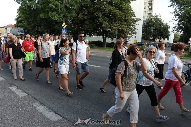 33. Piesza Pielgrzymka Łomżyńska na Jasną Górę - dzień 1 [01.08.2017] - zdjęcie #36 - eOstroleka.pl