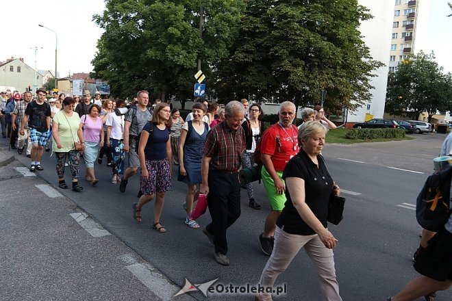 33. Piesza Pielgrzymka Łomżyńska na Jasną Górę - dzień 1 [01.08.2017] - zdjęcie #31 - eOstroleka.pl