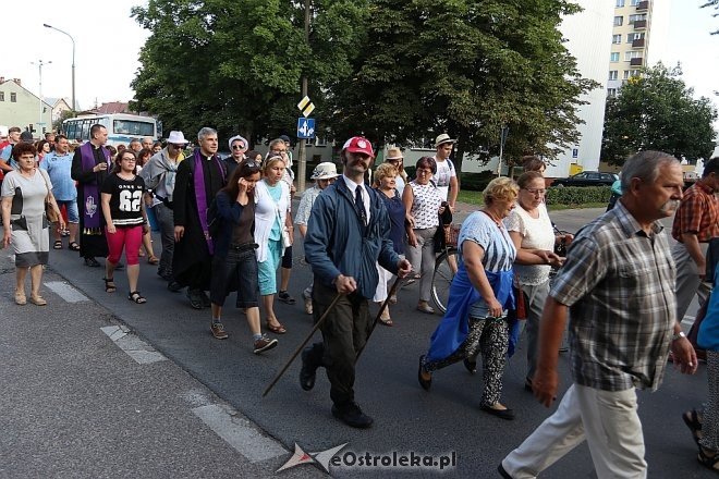 33. Piesza Pielgrzymka Łomżyńska na Jasną Górę - dzień 1 [01.08.2017] - zdjęcie #21 - eOstroleka.pl