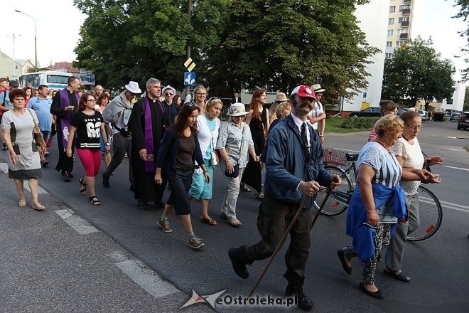 33. Piesza Pielgrzymka Łomżyńska na Jasną Górę - dzień 1 [01.08.2017] - zdjęcie #20 - eOstroleka.pl