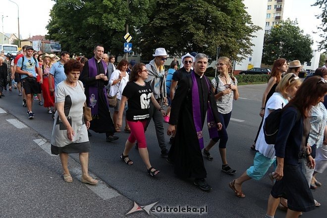 33. Piesza Pielgrzymka Łomżyńska na Jasną Górę - dzień 1 [01.08.2017] - zdjęcie #17 - eOstroleka.pl