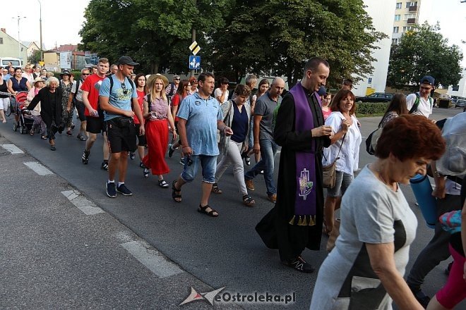 33. Piesza Pielgrzymka Łomżyńska na Jasną Górę - dzień 1 [01.08.2017] - zdjęcie #14 - eOstroleka.pl