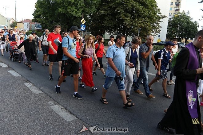 33. Piesza Pielgrzymka Łomżyńska na Jasną Górę - dzień 1 [01.08.2017] - zdjęcie #13 - eOstroleka.pl