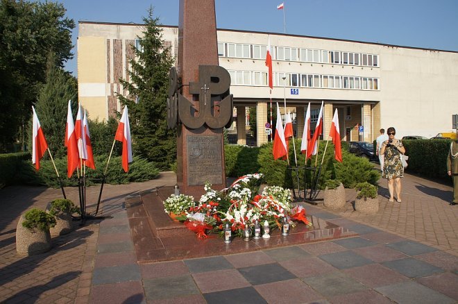 Ostrołęka: 73. rocznica wybuchu Powstania Warszawskiego [01.08.2017] - zdjęcie #22 - eOstroleka.pl